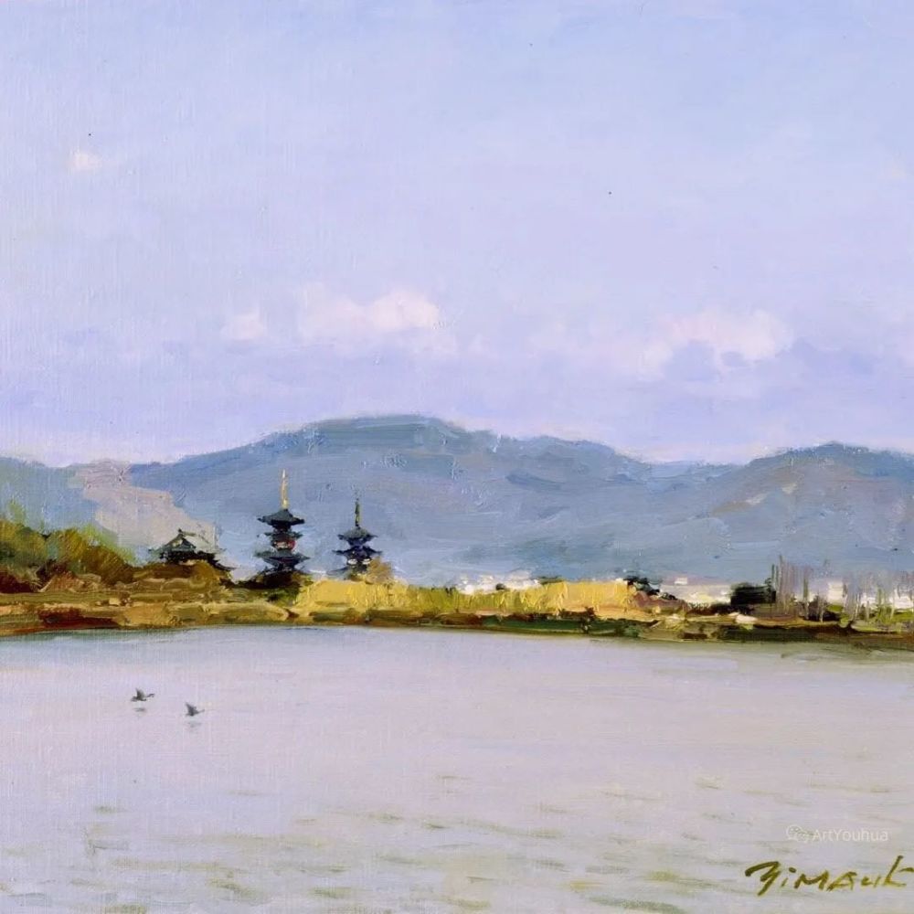 1980年移居香港,翌年加盟美西simic画廊.1988年定居台北.