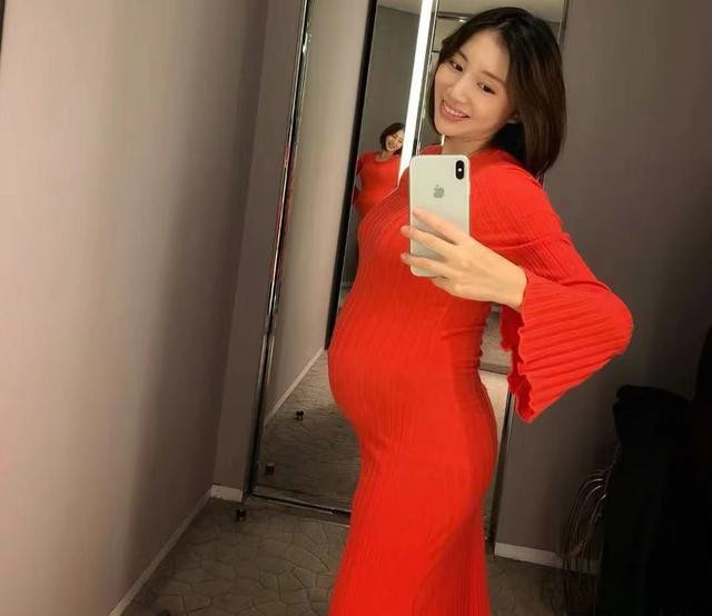 变胖很多,身材走形和颜值下降也是正常现象,但周捷除了肚子大了一些外