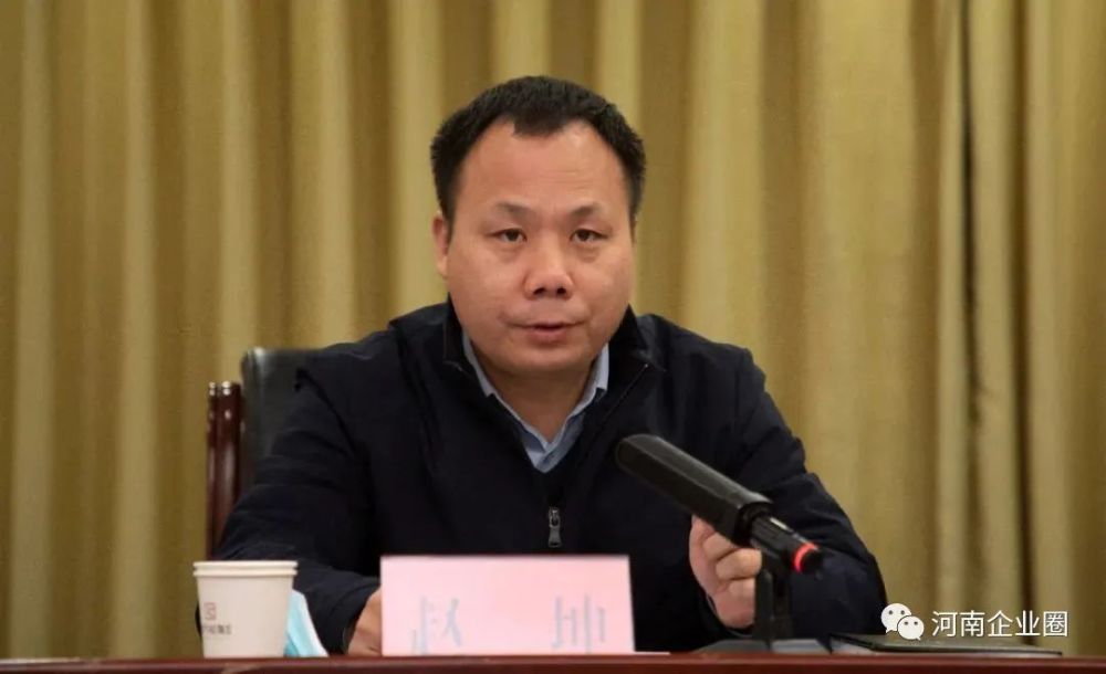 会上,濮阳市"万人助万企"第二督导组组长赵坤做了讲话;清丰县委常委