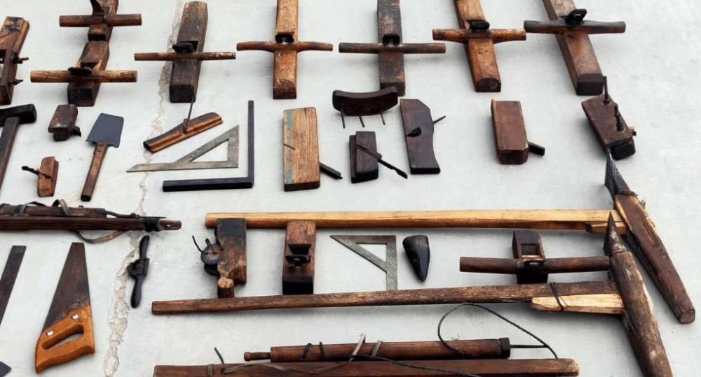 黄道婆是元代的著名纺织家,开创了最新的纺织技术和工具,所以被人称为