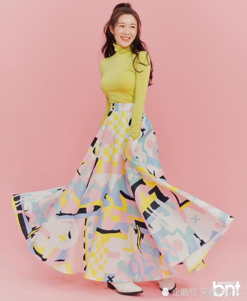 演员李多仁时尚杂志画报被公开预告了今年努力工作的步伐