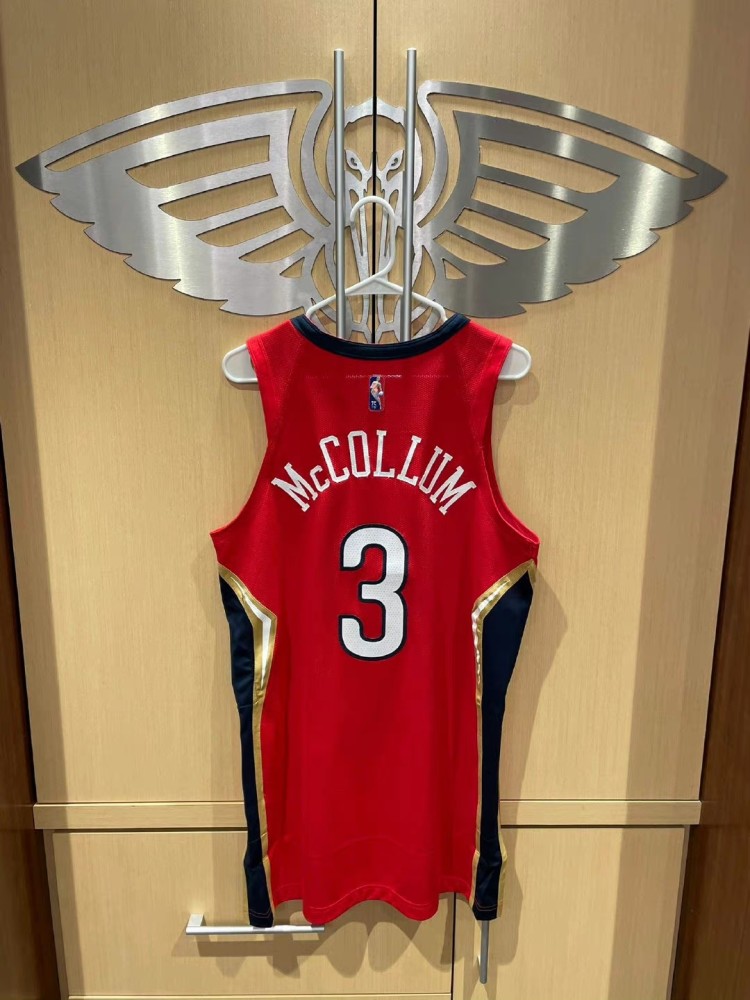 组图麦科勒姆将身披鹈鹕3号球衣