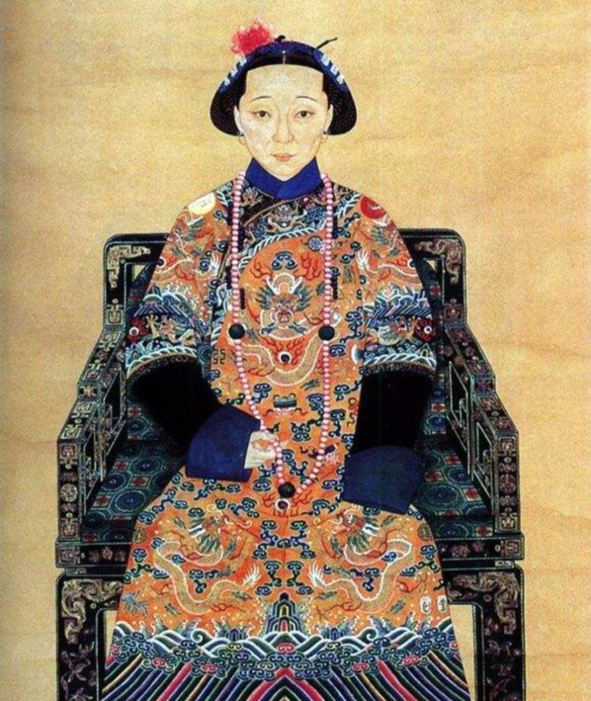 清朝太后杖责皇后皇后求饶说了个细节为何太后反而更生气