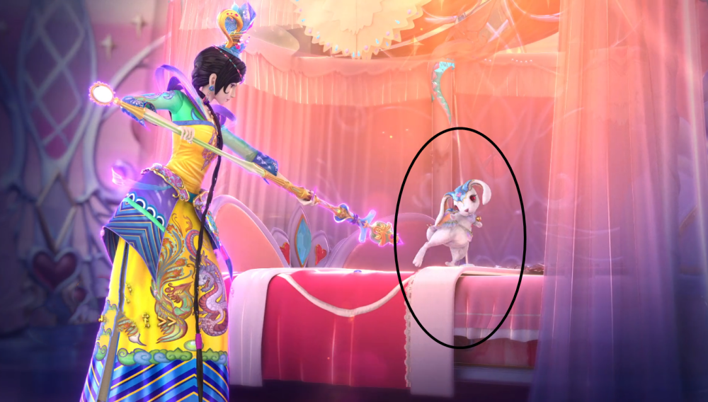 情公主一开始是在床上睡觉,曼多拉来了之后,情公主还非常不高兴,因为