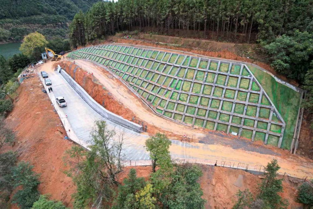 水清岸绿乐昌峡生态修复工程主体项目完工