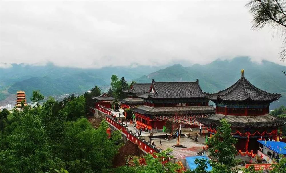 登高賞春安康這十個登山好去處你去過嗎