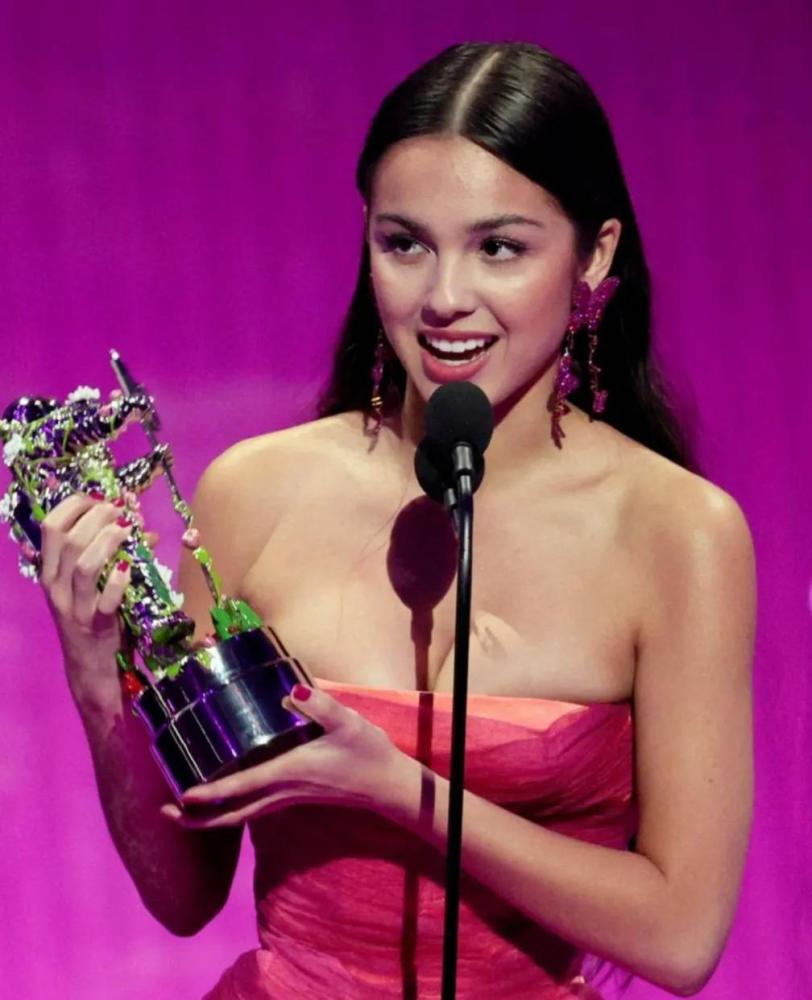 乐坛小美女奥利维亚罗德里戈插图9