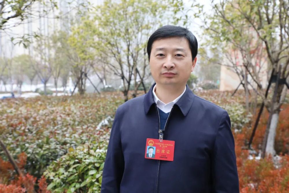 "这组金灿灿的数字,是速度,是位次,更是信心,为去年舒城县的发展画上