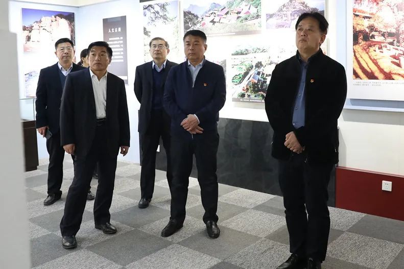 来源:泰安主题党日活动中心文稿,编辑:张新瑞摄影:李逸群,张新瑞关注