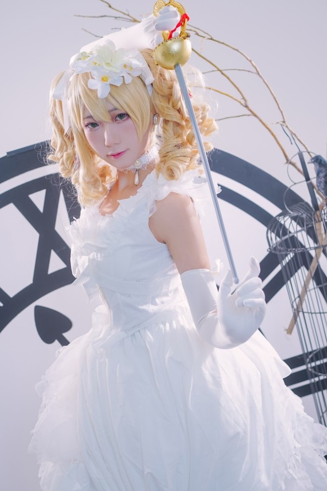 cos赏析:黑执事伊丽莎白