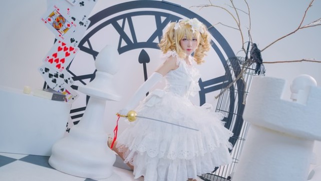 cos赏析:黑执事伊丽莎白