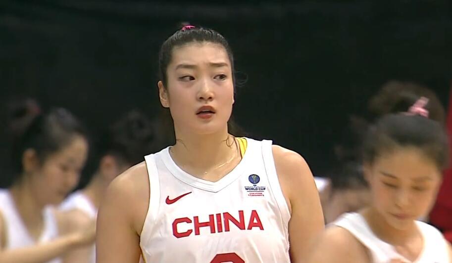 中国女篮 开门红！中国女篮19分轻取非洲冠军 只差一步就将锁定世界杯资格