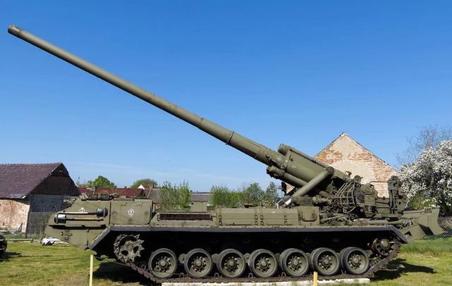 乌克兰必输无疑俄军核大炮现身边境前线一枚炮弹可消灭上万人