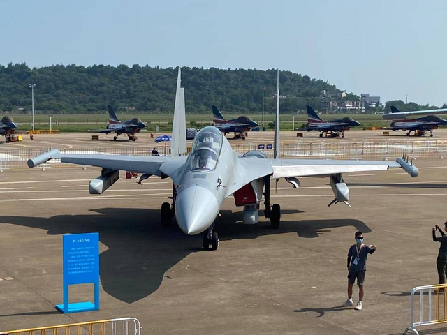 美艦還敢闖臺灣海峽我軍電戰機罕見出動美軍有的是苦頭吃