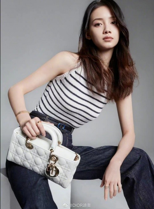 奢侈品女士包包解锁你的早春造型