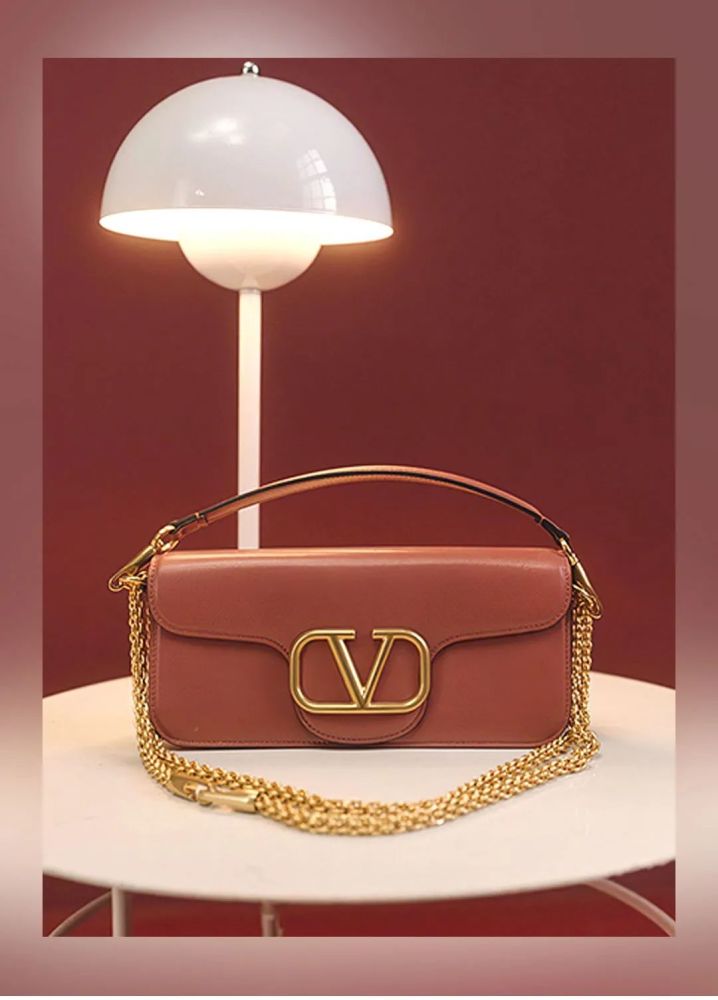 valentino情人节甄选新包上线腋下包大火预定