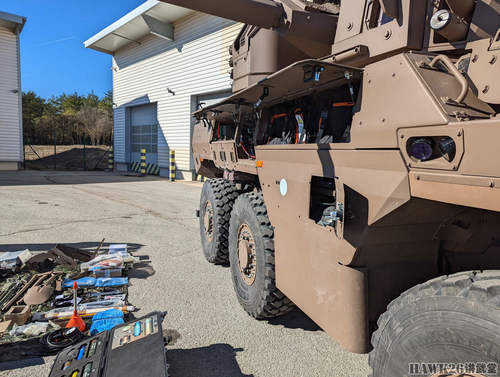 钻进法国新型"美洲豹"装甲侦察车 40mm埋头弹机炮带来巨大优势_腾讯