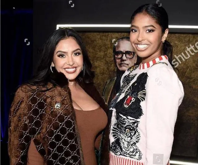 请私教一对一指导减肥胖成球的科比遗孀瓦妮莎为何还如此抢手