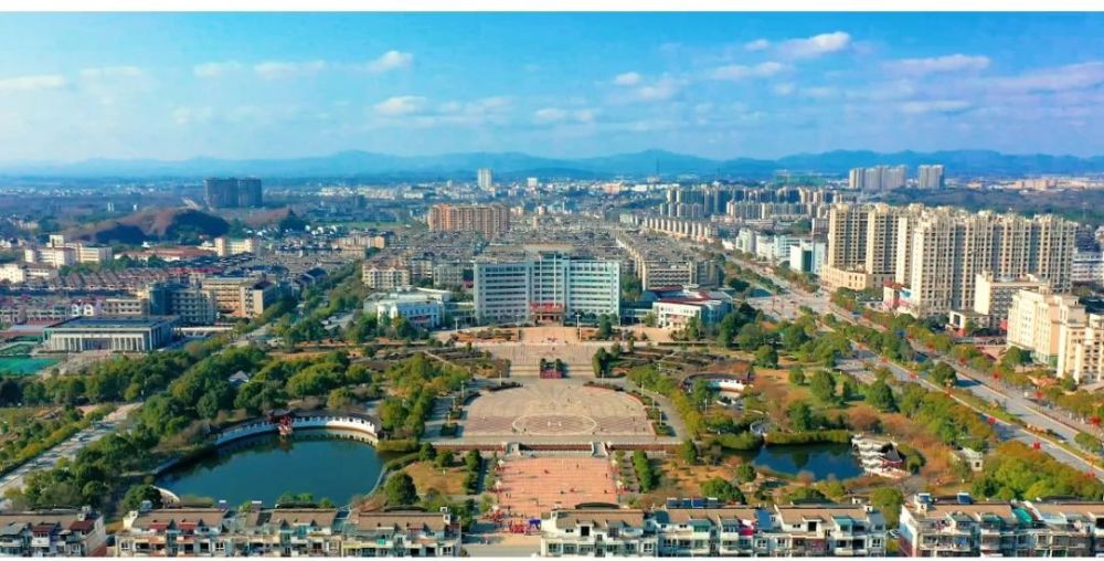 敢字当头干在实处弋阳县2021年经济社会高质量发展和党的建设综述