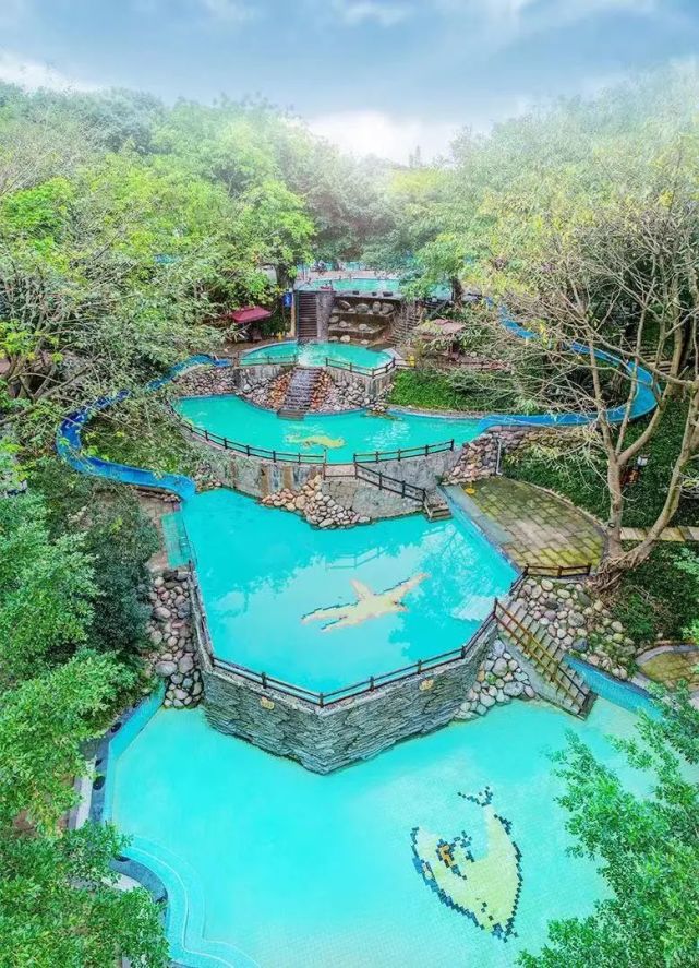 错峰出行福利大,峨眉山灵秀温泉邀您畅玩!