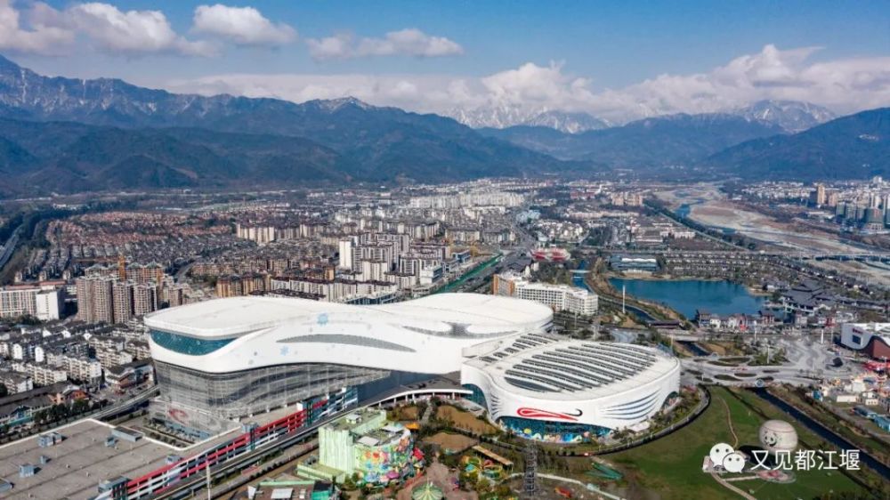 致力高质量绿色发展都江堰市斩获2021年度中国高质量发展百佳示范县市