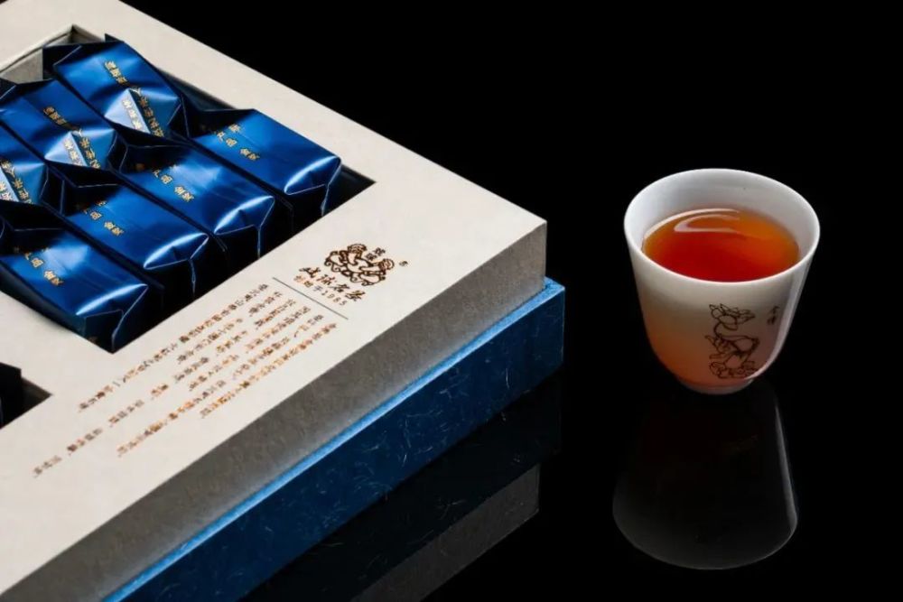 百炼成钢丨2021年份金佛茶