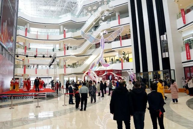 克拉玛依友好mall(领先城)一楼大厅届时,不能前往现场的市民可通过