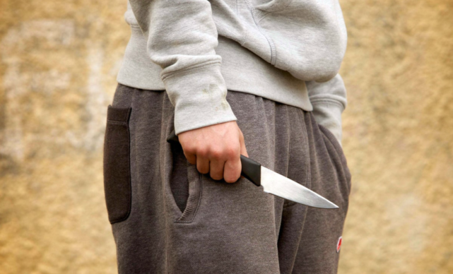 情侣在韩国吵架千万不要拿菜刀