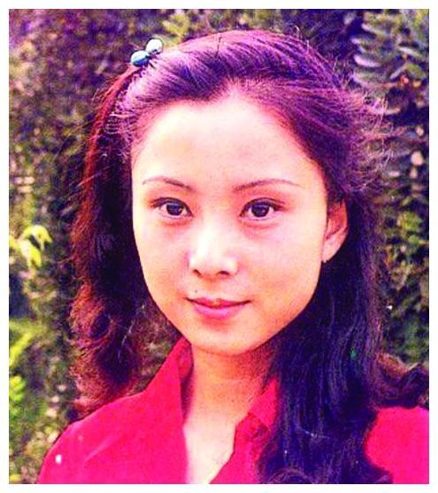 张静林有多美让欧阳奋强的眼睛转不动这些照片就是最好的证明