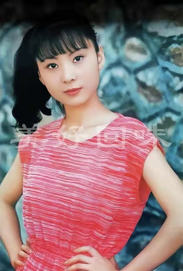 张静林有多美让欧阳奋强的眼睛转不动这些照片就是最好的证明