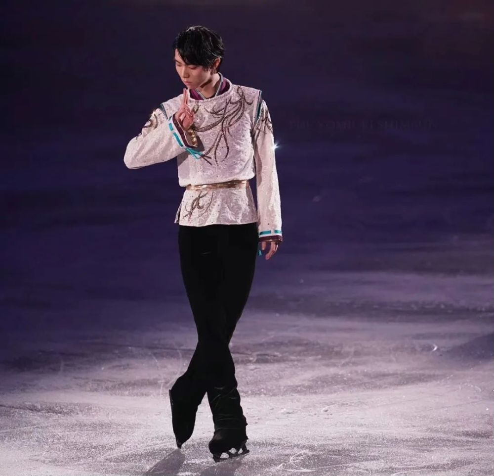 羽生结弦上场!他那些绝美的冰上服装大起底!插图9