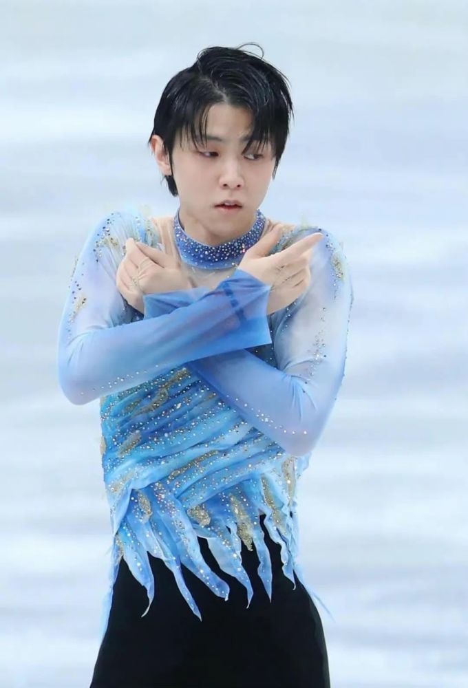 羽生結弦上場他那些絕美的冰上服裝大起底