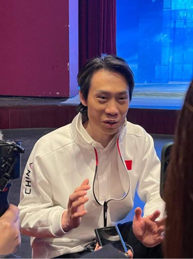 冬奥幕后|佟健祝福"葱桶" 遗憾闫涵未能出赛 希望中国花滑未来还能有
