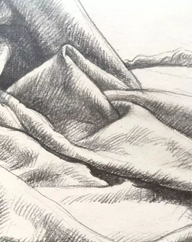 素描:衣褶布褶的画法解析学习秘籍!