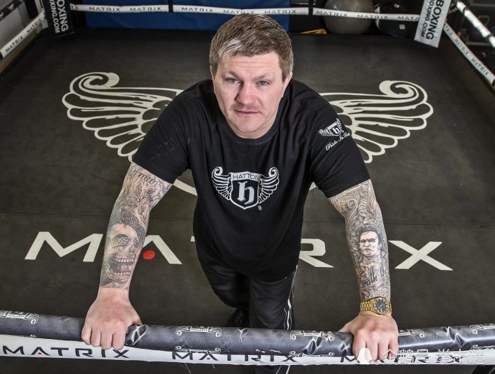 著名拳王哈顿计划重返赛场正在与48岁墨西哥名将进行谈判