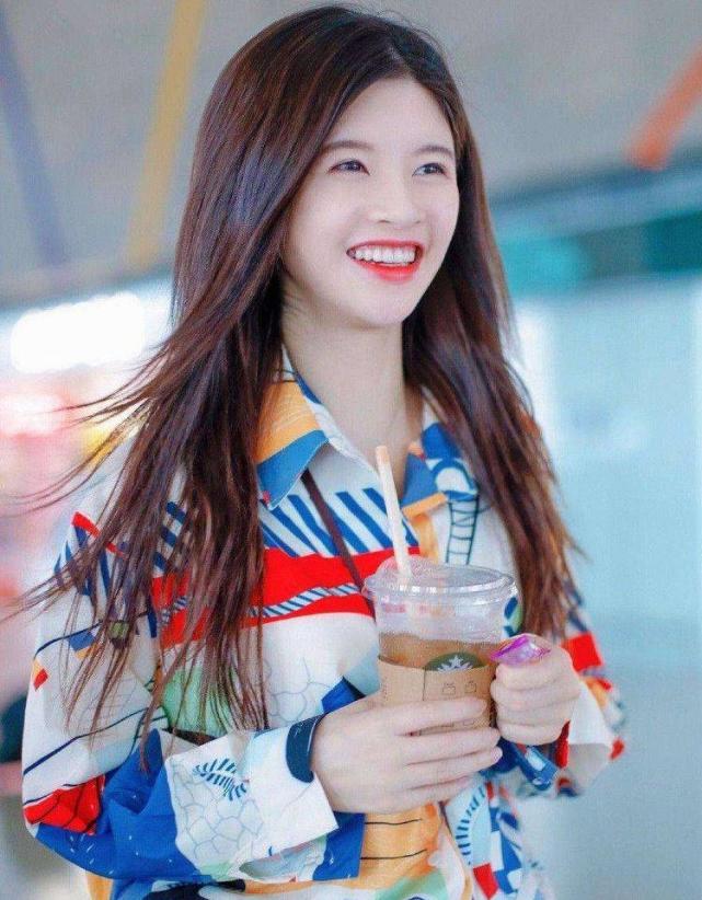 出生于1994年的女明星她们个个貌美如花你最喜欢谁呢