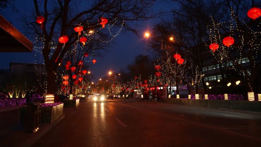 美轮美奂燕郊街头流光溢彩扮靓城市夜景