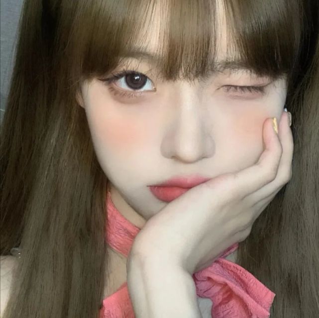 女生头像永远年轻永远二十赶朝暮