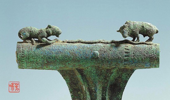 古滇青铜器上的虎形象