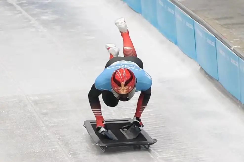 冬奧現場報道中國選手首獲鋼架雪車冬奧獎牌