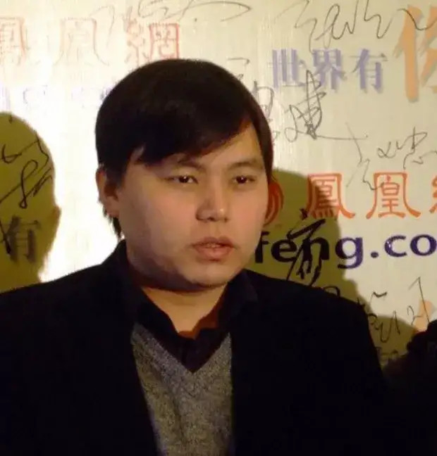 当年明月的开挂人生靠写明朝那些事儿赚了4100万版税如今做着厅级领导