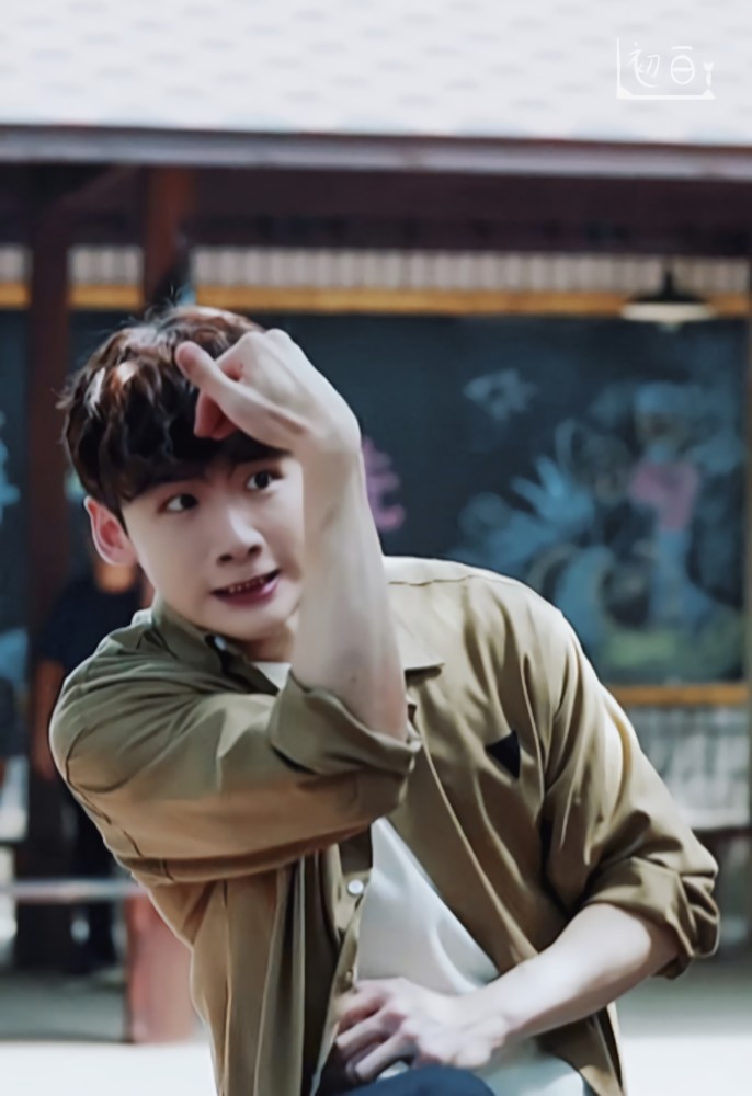 白敬亭#八零九零|过三爽2_腾讯新闻