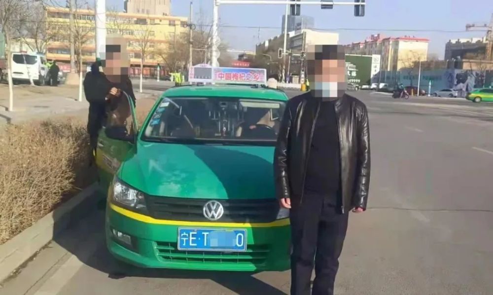 中卫一出租车逾期未年检还载客无证驾驶逾期未检车辆结果