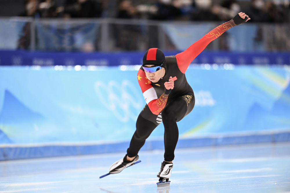 第四金速度滑冰高亭宇34秒32破奥运纪录夺金