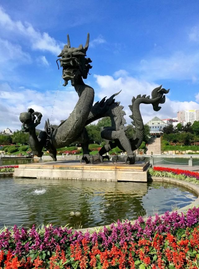 步行5分钟即达龙潭公园与麒麟公园正门仅数十步之遥曲靖城高端生活区