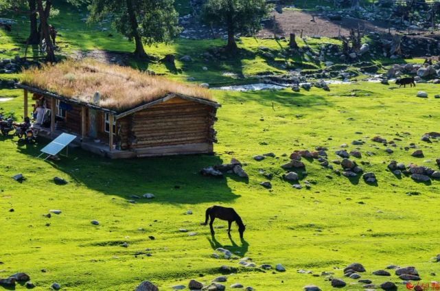 琼库什台村:依托牧旅特色文化 发展旅游民宿经济
