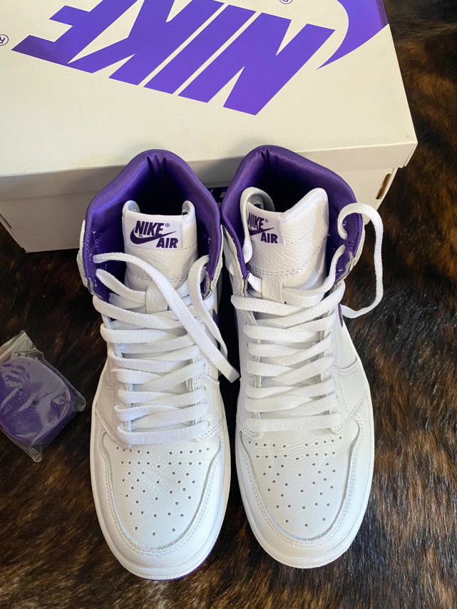 aj1 里的东华帝君 紫白