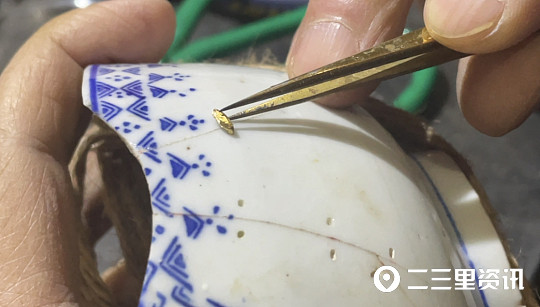 如何利用"金刚钻"完成瓷器修补工作的呢?