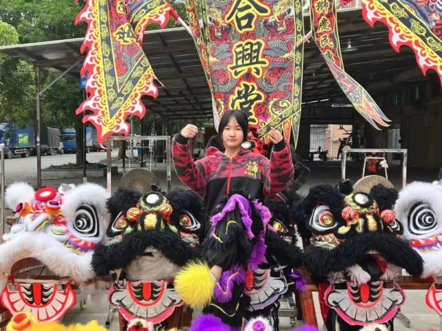 广东：打破“女子舞狮会影响风水”偏见的雄狮少女们_腾讯新闻