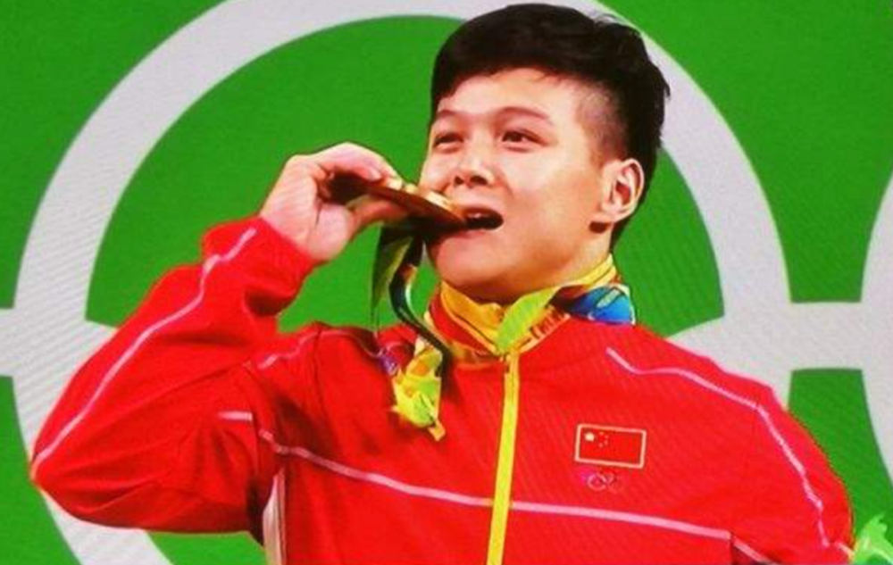 体视界冰雪荣耀谷爱凌明日登场冬奥金牌啥味儿咬金牌的他们告诉你